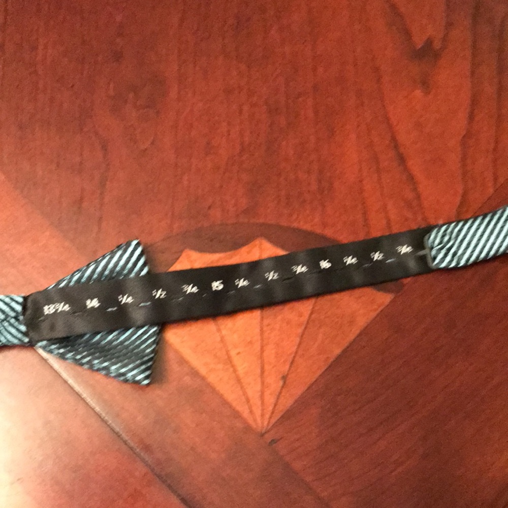Egara silk bow tie - Picture 2 of 6